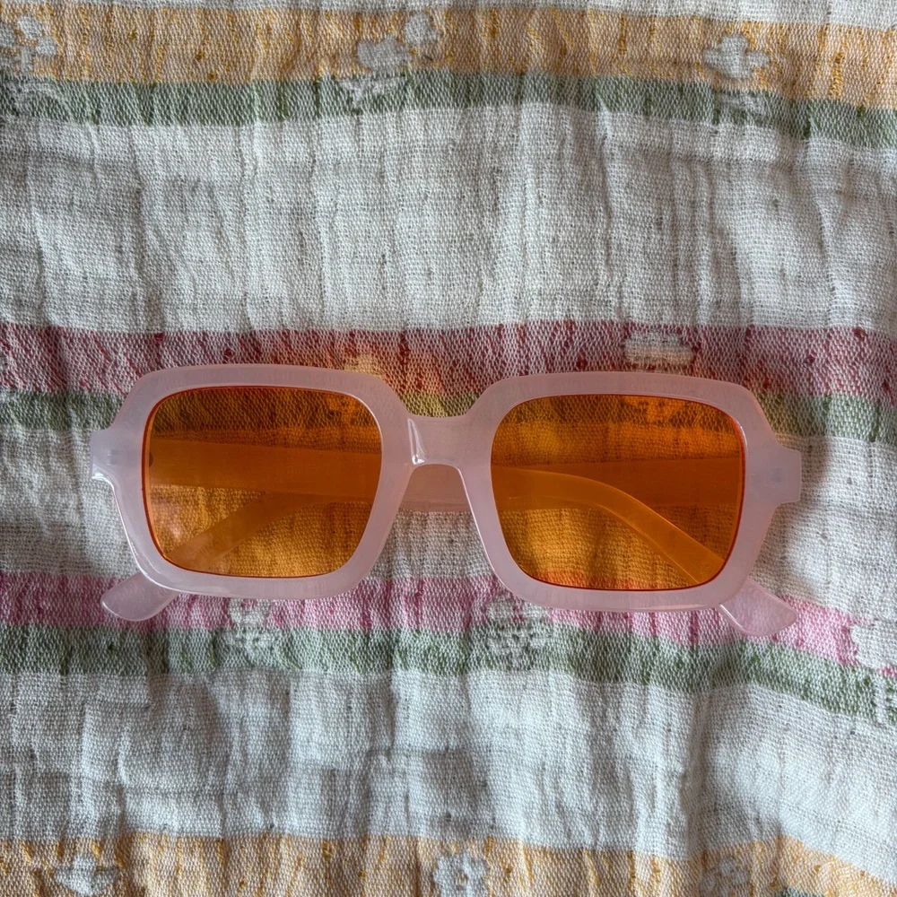 Y2K UO Pink Sunglasses with Orange Lenses - Picture 3 of 6